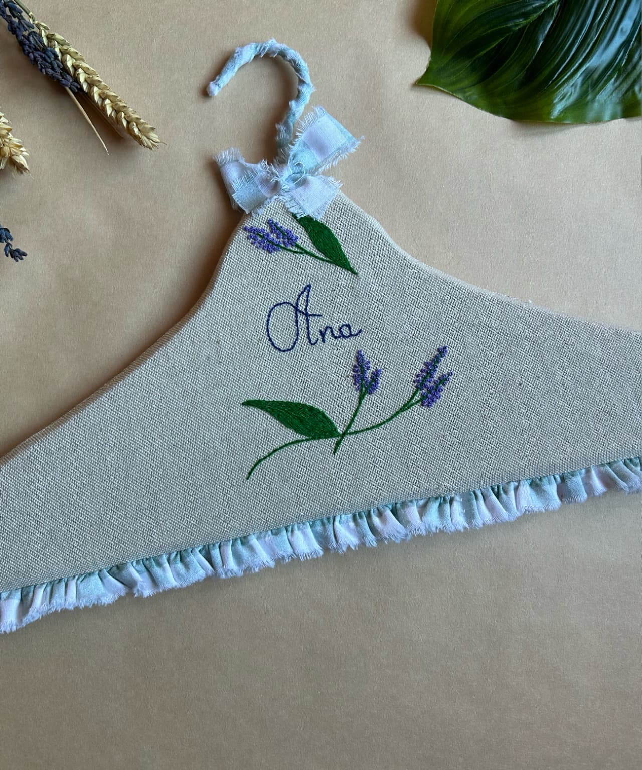 Percha “Lavanda”