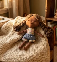 Mara - muñeca de apego - Miniatura 2
